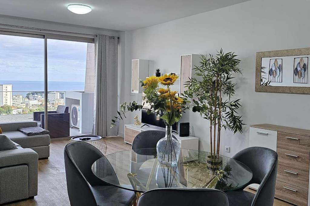Vista Mar - Ac, Parking And Pool Apartment Funchal  Exterior photo